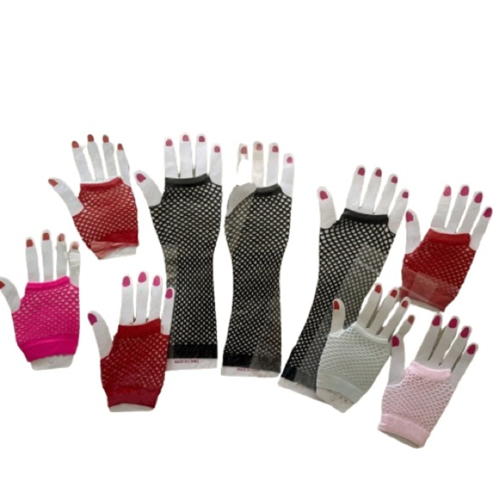 Black & White Fingerless Knit Gloves – Cozy Halloween Theatre Style